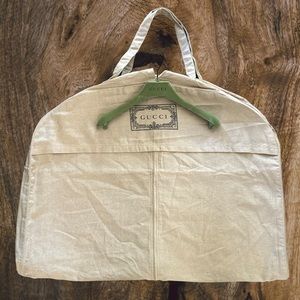 GUCCI: Authentic linen Garment Bag (button fold) w/hanger.
